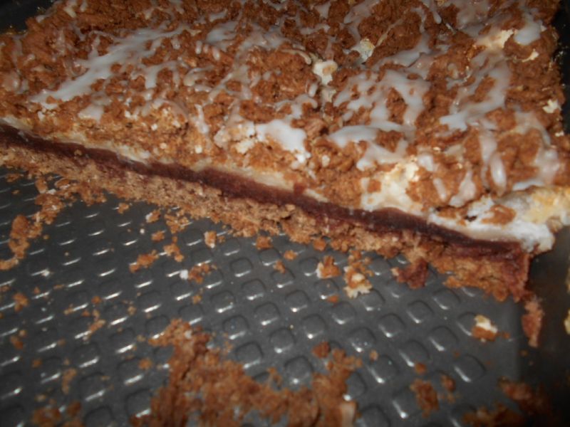 Budyniowe ciasto z jabłkami i kokosem