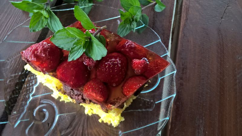 Budyniowe z galaretką i owocami