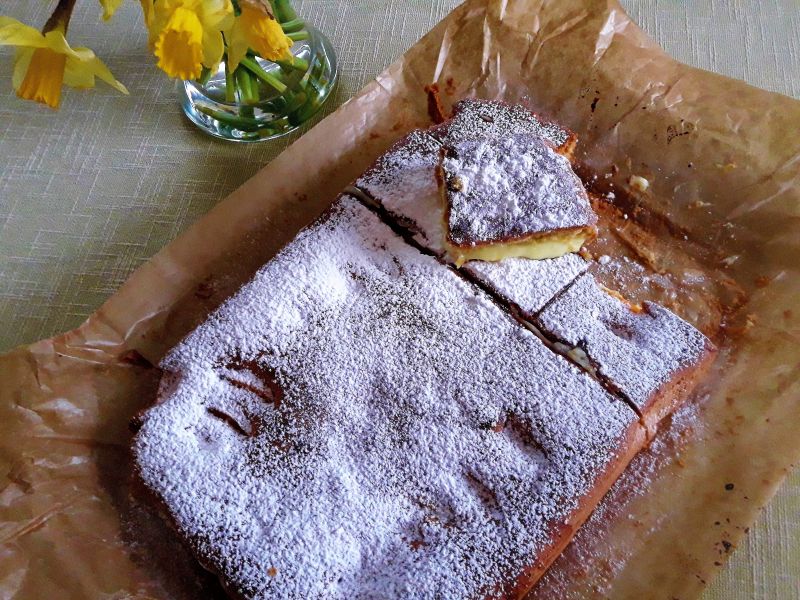 Budyniowiec jaglany z brzoskwiniami