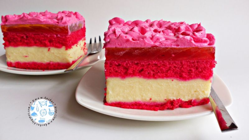 Budyniowiec z galaretką Budyniowiec z galaretką