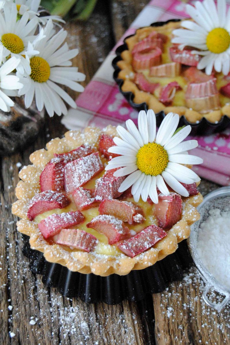 Budyniowo- rabarbarowe tartaletki Budyniowo- rabarbarowe tartaletki