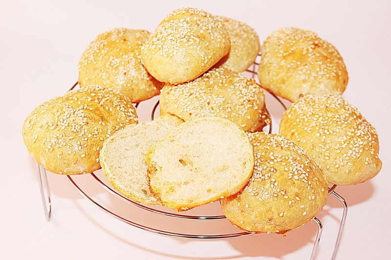 Bułeczki bolillos z sezamem 