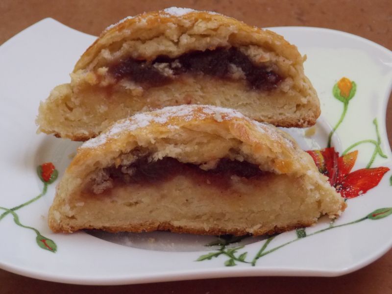 Bułeczki drożdżowe z marmoladą Bułeczki drożdżowe z marmoladą