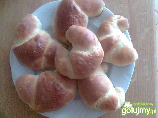 Bułeczki drożdżowe z marmoladą moniki