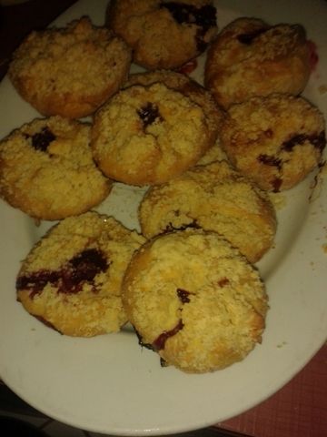 Bułeczki drożdżowe ze śliwką węgierką