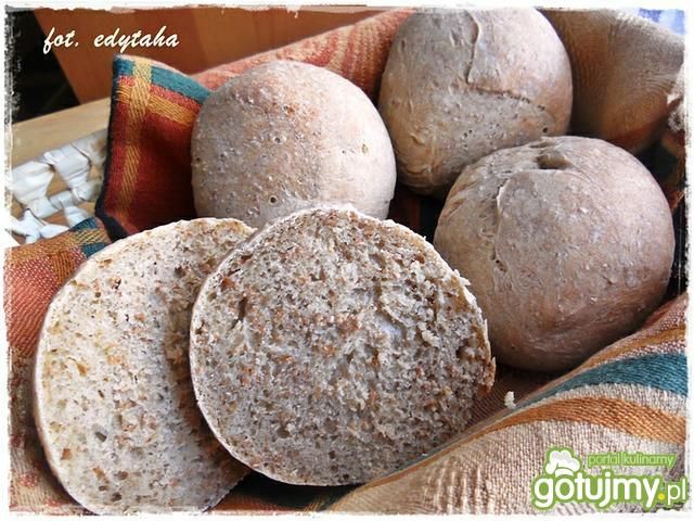 Bułeczki kminkowe z otrębami Bułeczki kminkowe z otrębami