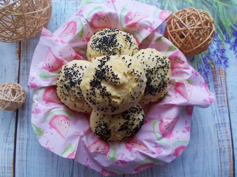 Bułeczki orkiszowo-kukurydziano-owsiane