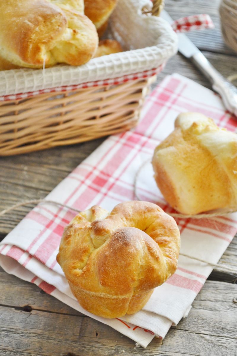 Bułeczki Parker House Rolls Bułeczki Parker House Rolls