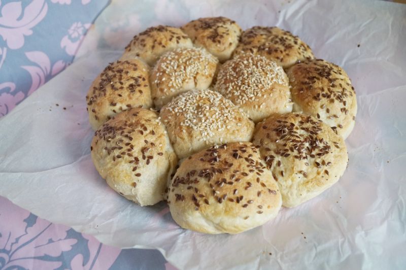 Bułeczki pszenne z kuskusem Bułeczki pszenne z kuskusem