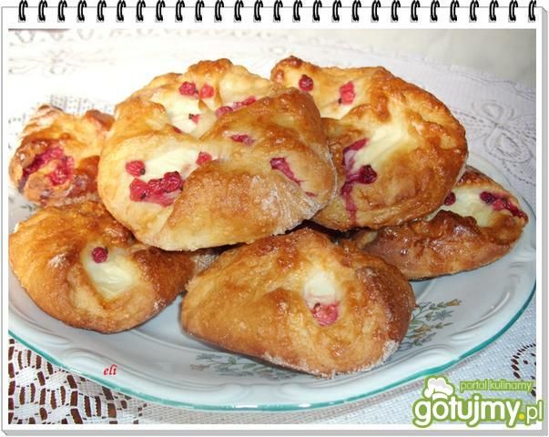 Bułeczki z budyniem i porzeczkami Eli