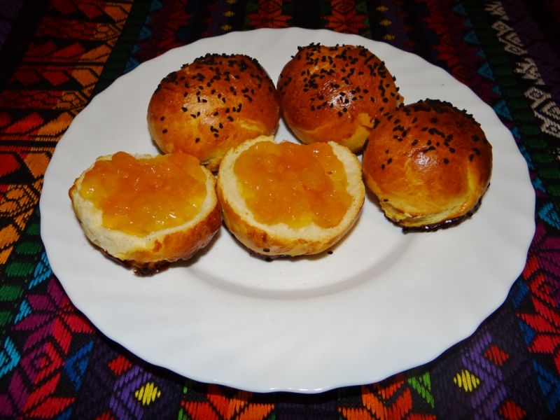 Bułeczki z czarnuszką Bułeczki z czarnuszką