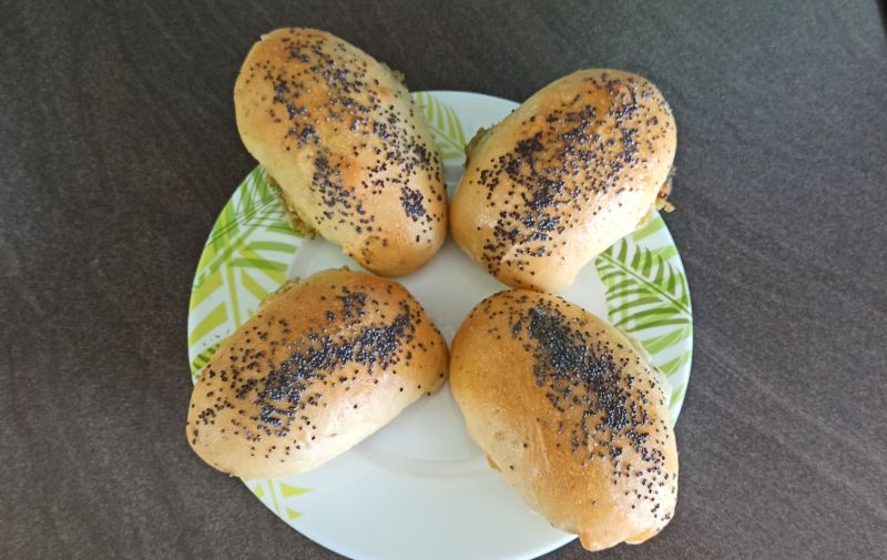 Bułeczki z farszem brokułowym z mozzarellą