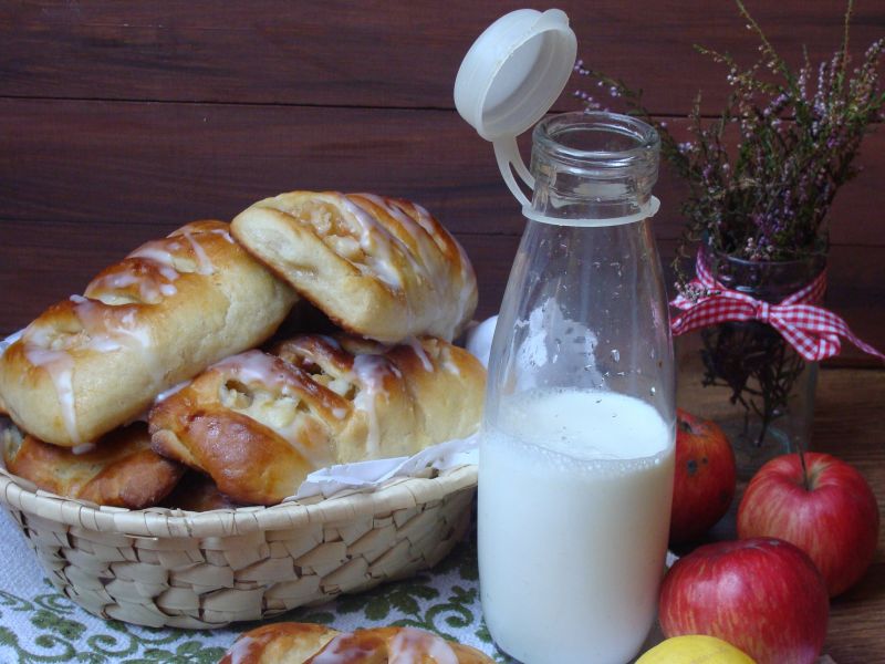 Bułeczki z jabłkami.