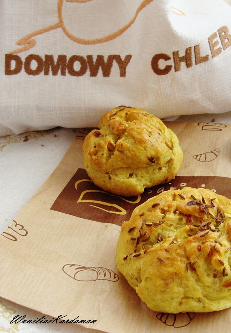 Bułeczki z kaszą gryczaną i kminkiem