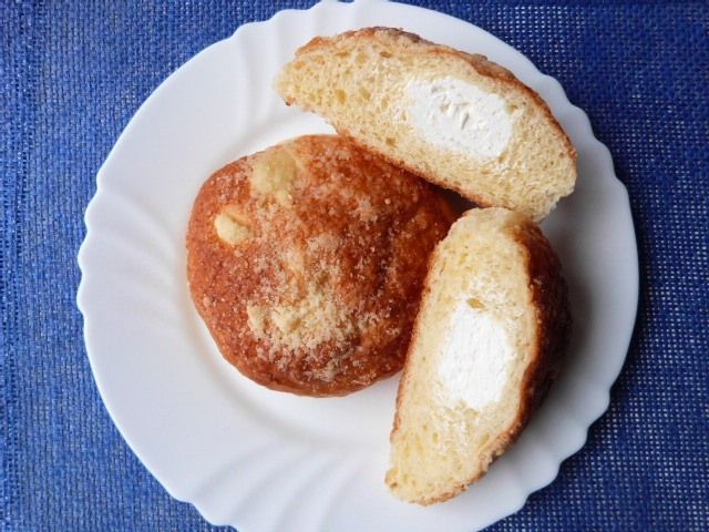 Bułeczki z kruszonką i serkiem mascarpone Bułeczki z kruszonką i serkiem mascarpone