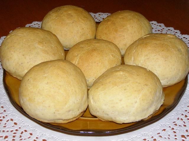 Bułeczki z mąką razową Bułeczki z mąką razową