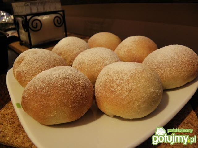 Bułeczki z marmoladą. Bułeczki z marmoladą.