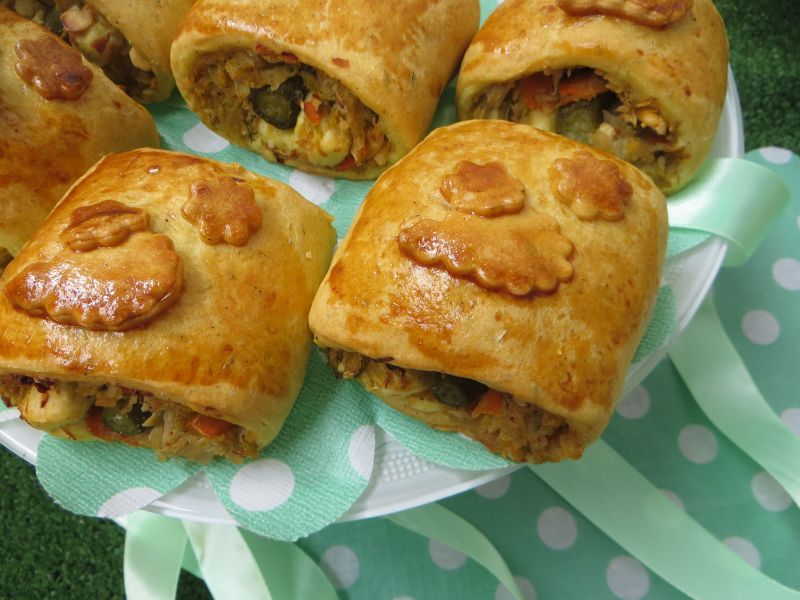 Bułeczki z młodą kapustą