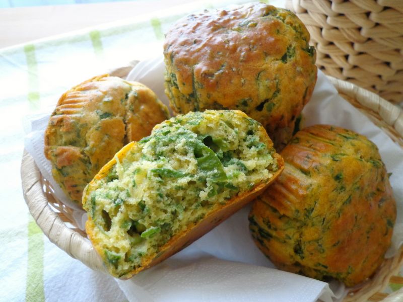 Bułeczki ze szpinakiem Bułeczki ze szpinakiem