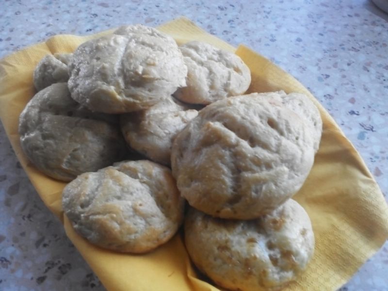 Bułki drożdżowe Bułki drożdżowe