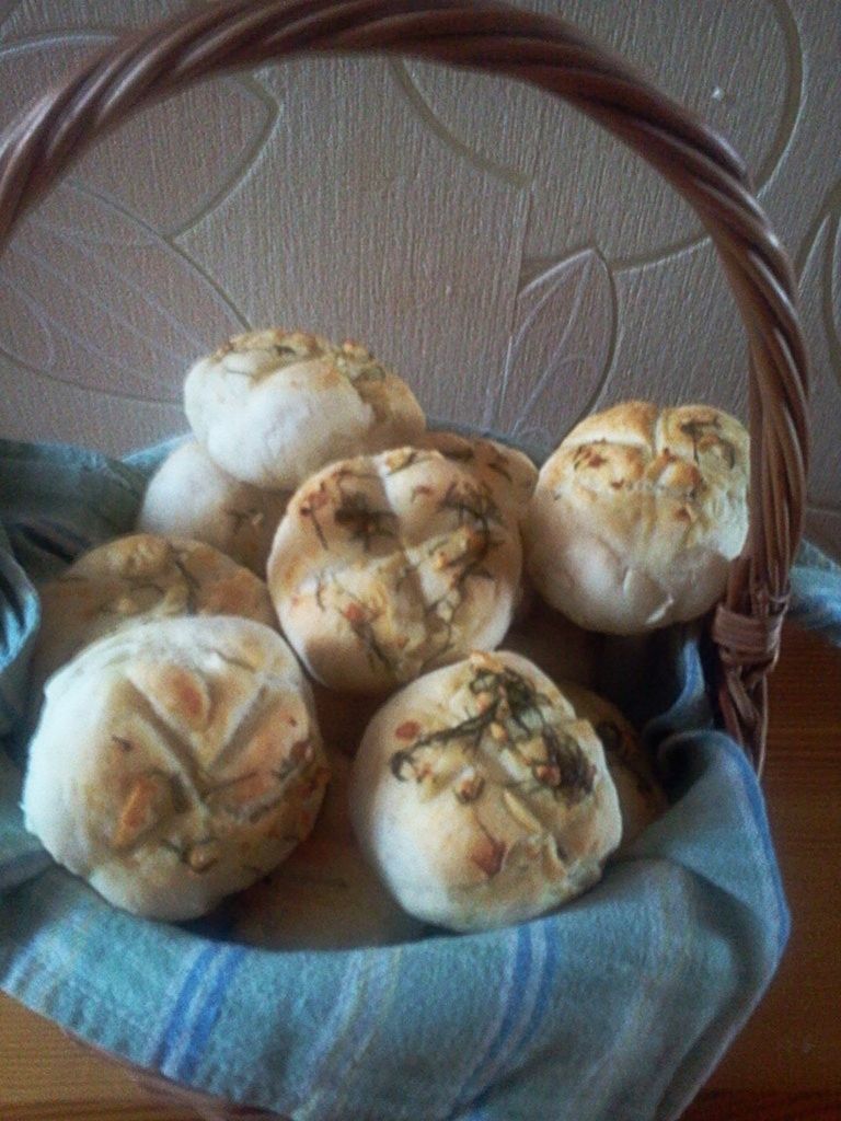 Bułki mini z czosnkiem