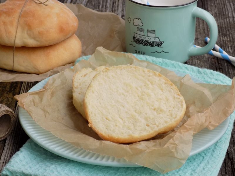 Bułki na mleku z mąką ryżową