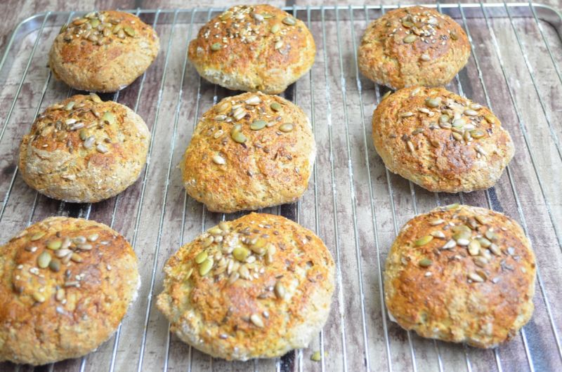 Bułki orkiszowo-razowe Bułki orkiszowo-razowe