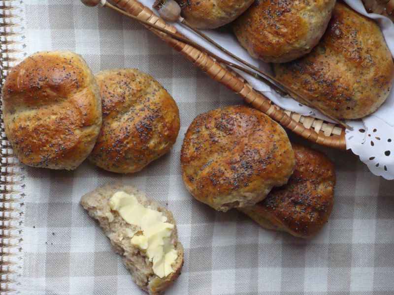 Bułki razowe z ziemniakami