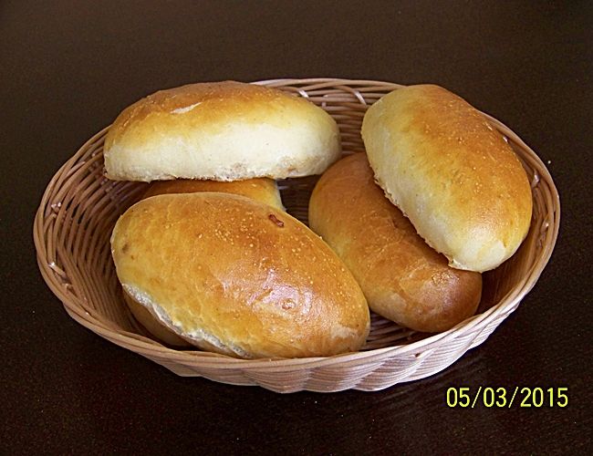 Bułki z warzywną niespodzianką Bułki z warzywną niespodzianką