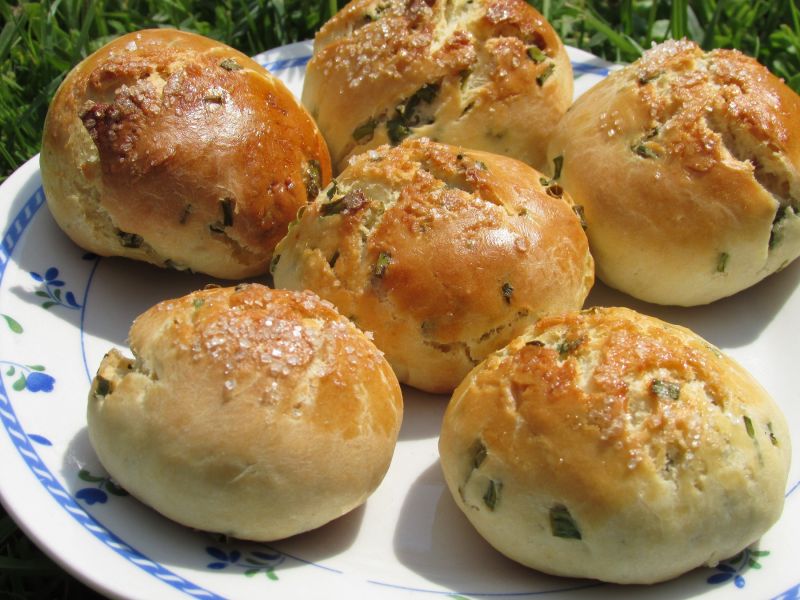 Bułki ze szczypiorkiem