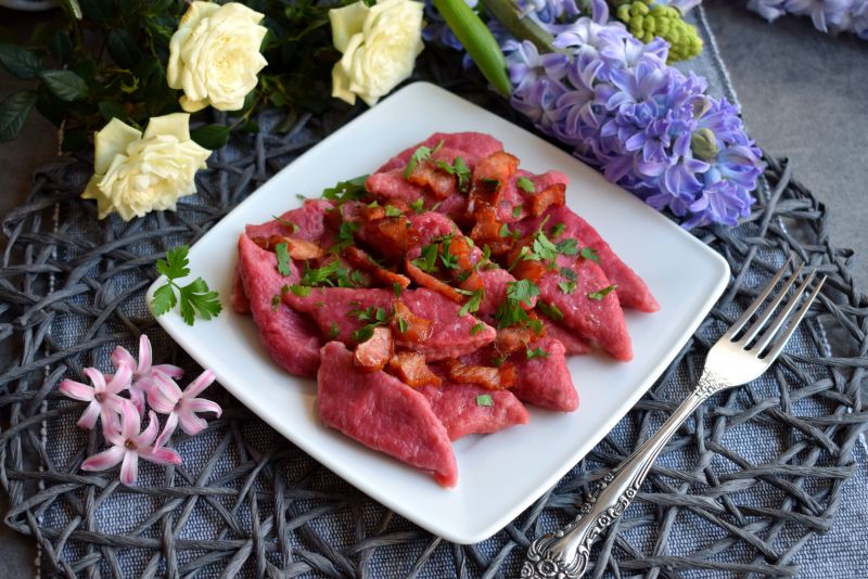 Buraczane kopytka  Buraczane kopytka