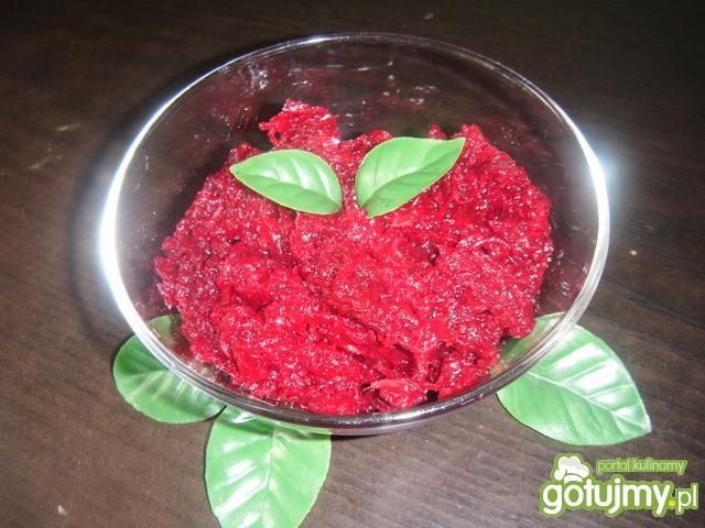 Buraczki czerwone z chrzanem