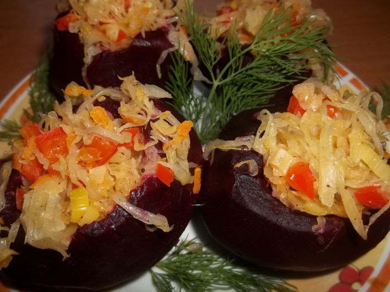 Buraczki faszerowane kapustą