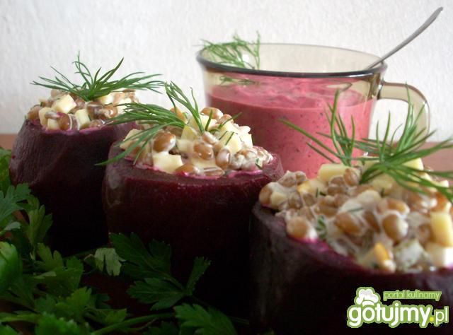 Buraczki faszerowane z pszenicą