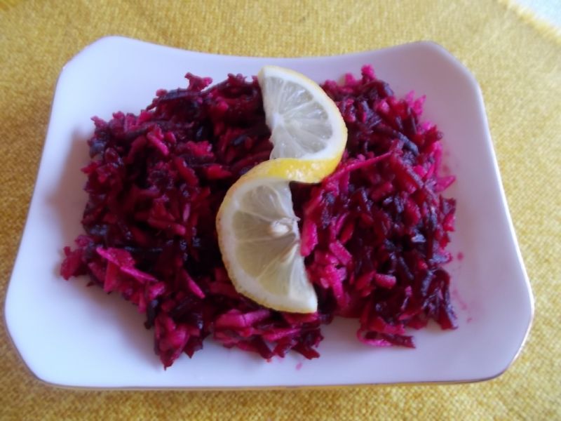 Buraczki z cynamonem i jabłkami