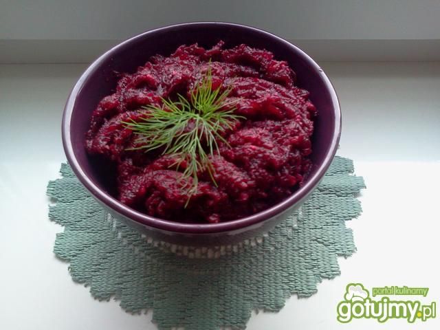 Buraczki z jabłuszkiem i chrzanem