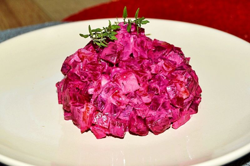 Buraczki z papryką z jogurtem greckim