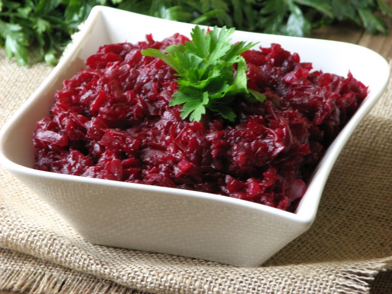 Buraczki zasmażane z cebulką