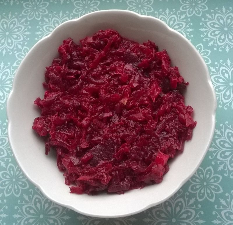 Buraczki zasmażane z jabłkiem na ciepło Buraczki zasmażane z jabłkiem na ciepło