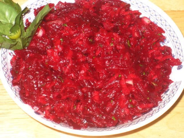 Buraczkowa salatka obiadowa Buraczkowa salatka obiadowa