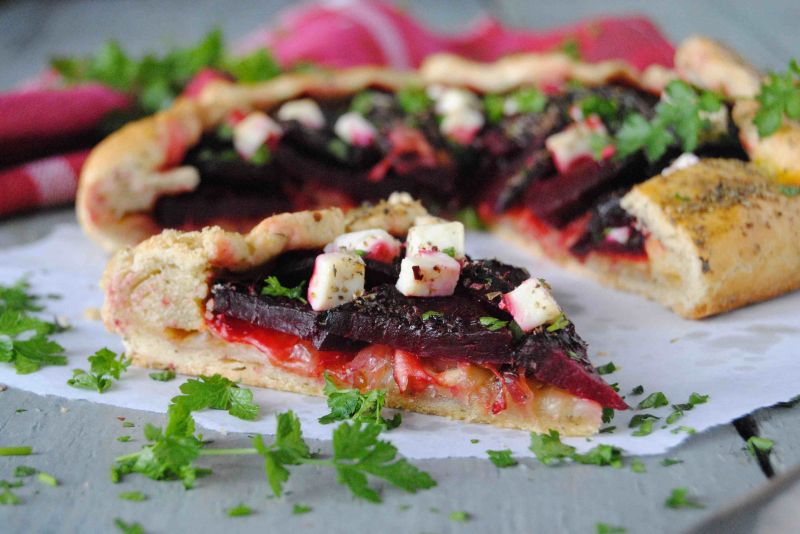 Buraczkowa tarta rustykalna