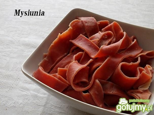 Buraczkowe tagliatelle