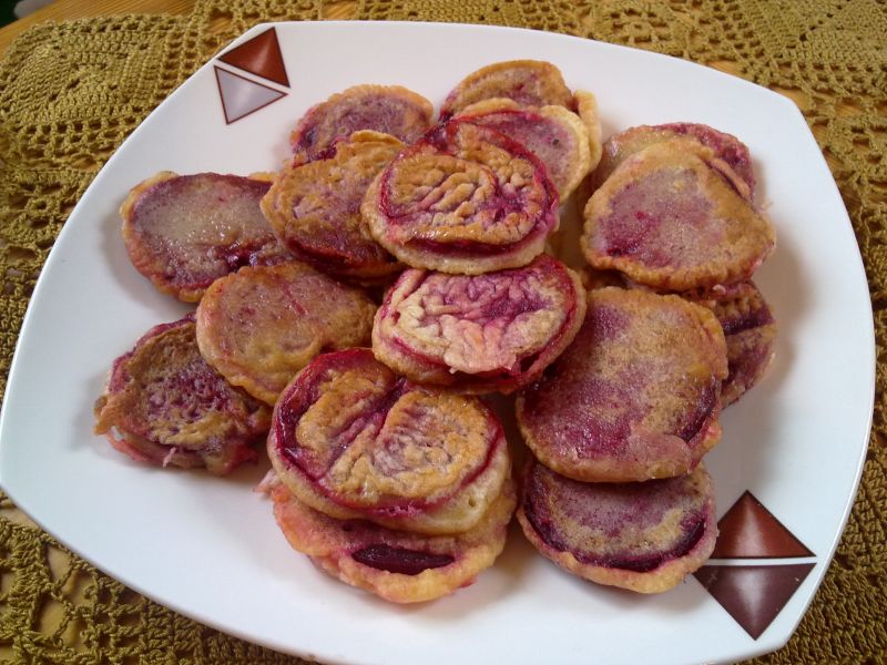 Buraczkowe talarki w cieście