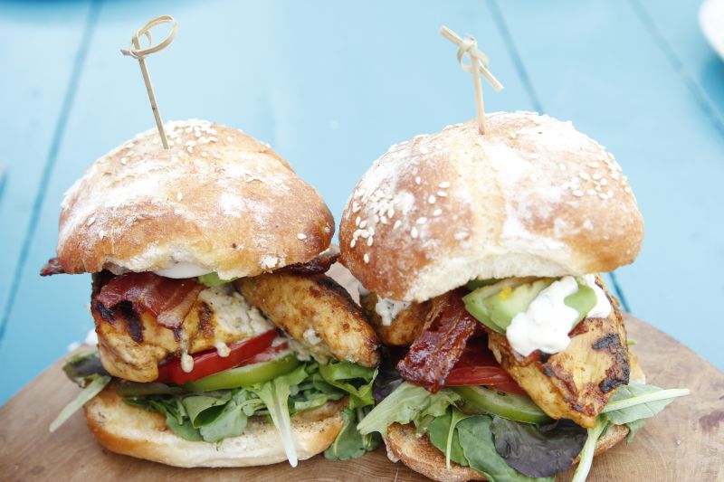 Burger-Sałatka Cobb