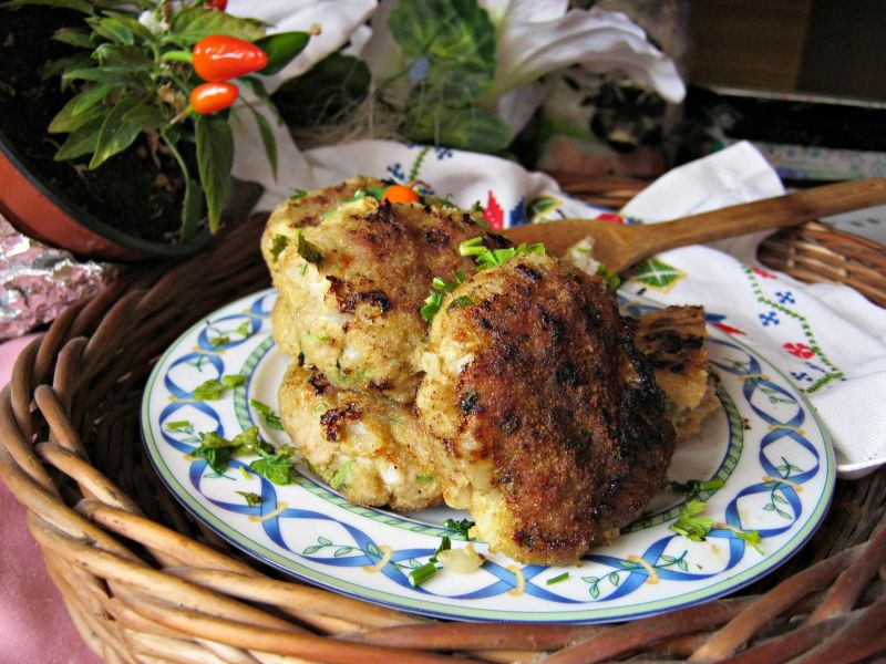 Burgery z cebulką i pietruszką