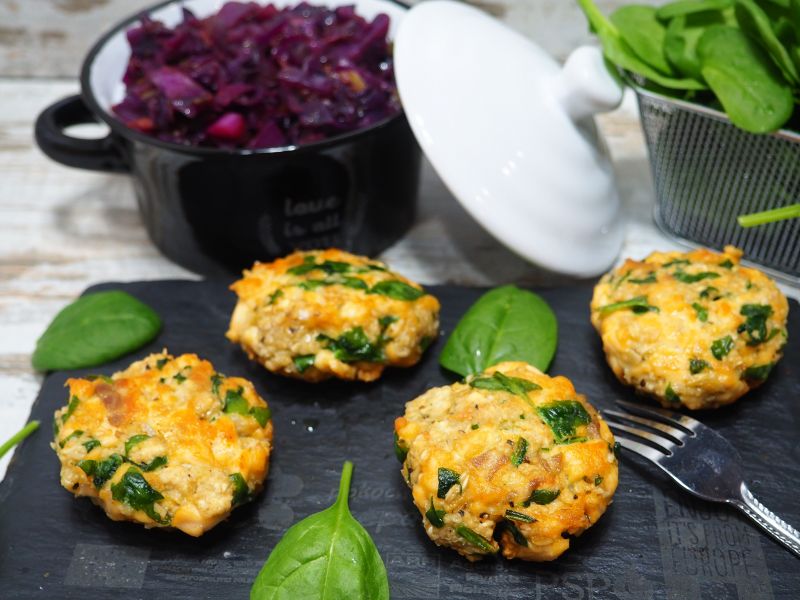 Burgery z łososia i szpinaku Burgery z łososia i szpinaku