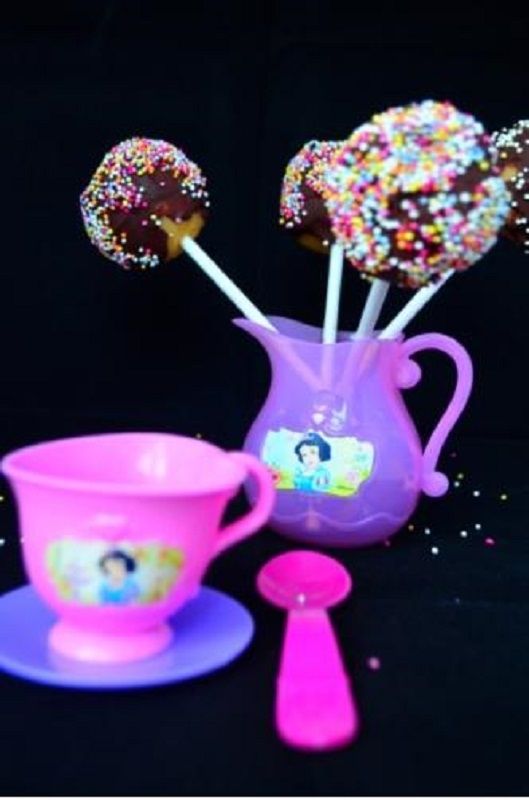 Cake pops, czyli lizaki z ciasta Cake pops, czyli lizaki z ciasta