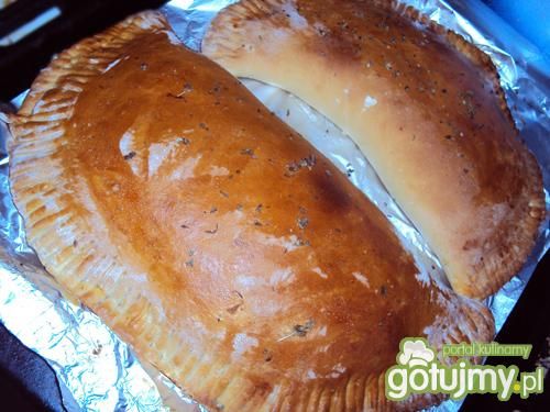 Calzone z kurczakiem