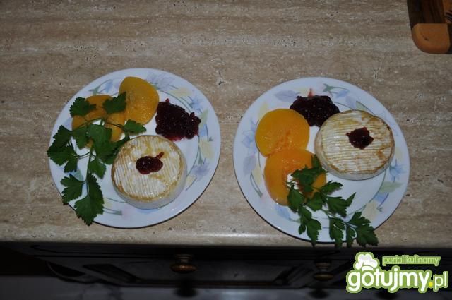 Camembert smażony. Camembert smażony.