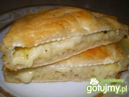 Camembert w cieście Camembert w cieście